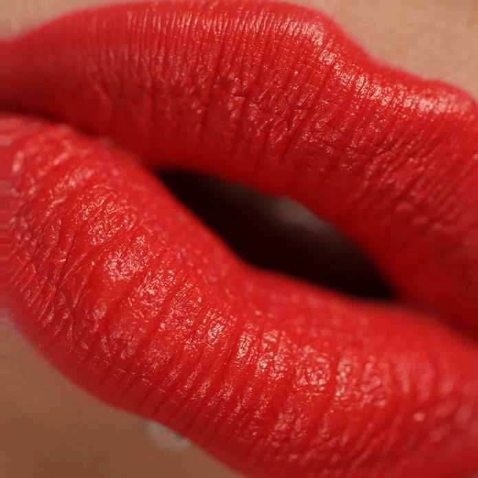 Lord&Berry Vogue Matte Lipstick 7601 Red — photo 3