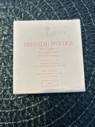 Бронзер Philip Martin's Bronzing Powder