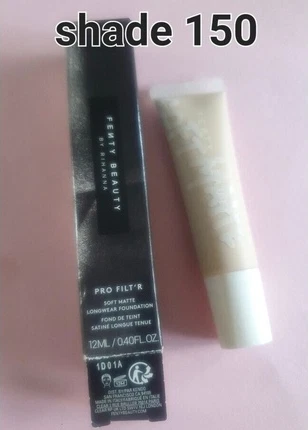 Тональная основа Fenty Beauty By Rihanna Pro Filt'r Soft Matte Longwear Foundation