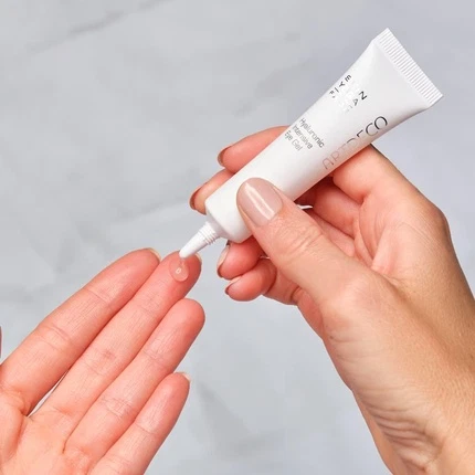 Гель для век Artdeco Hyaluronic Intensive Eye Gel Skin Yoga
