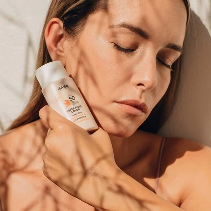 Sunscreen Babe Super Fluid Color SPF50