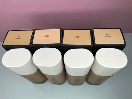 Тональная основа Laura Mercier Real Flawless Weightless Perfecting Foundation