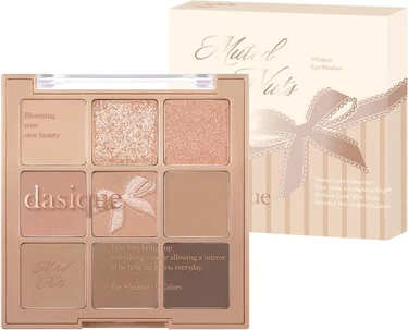 Палетка теней для век Dasique Shadow Palette #24 Muted Nuts