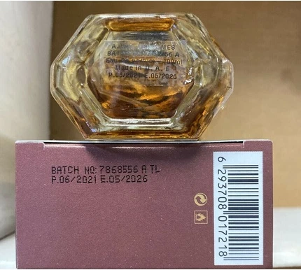 Ajmal OUDH Crystal Eau de Parfum