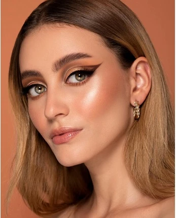 Кисть для хайлайтера Sigma Beauty
