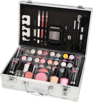 Набор косметики в кейсе Smile Cosmetics